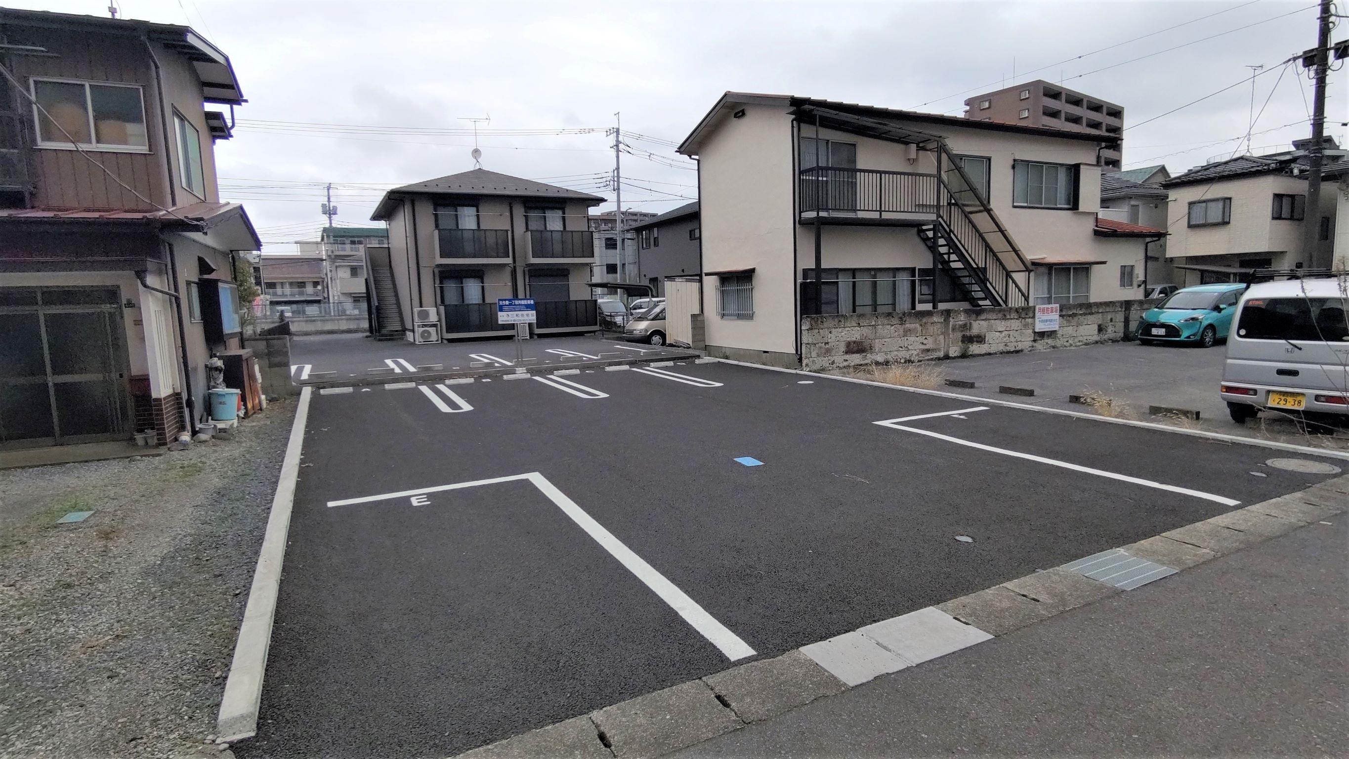 元今泉１丁目月極駐車場の外観・駐車場イメージ1枚目