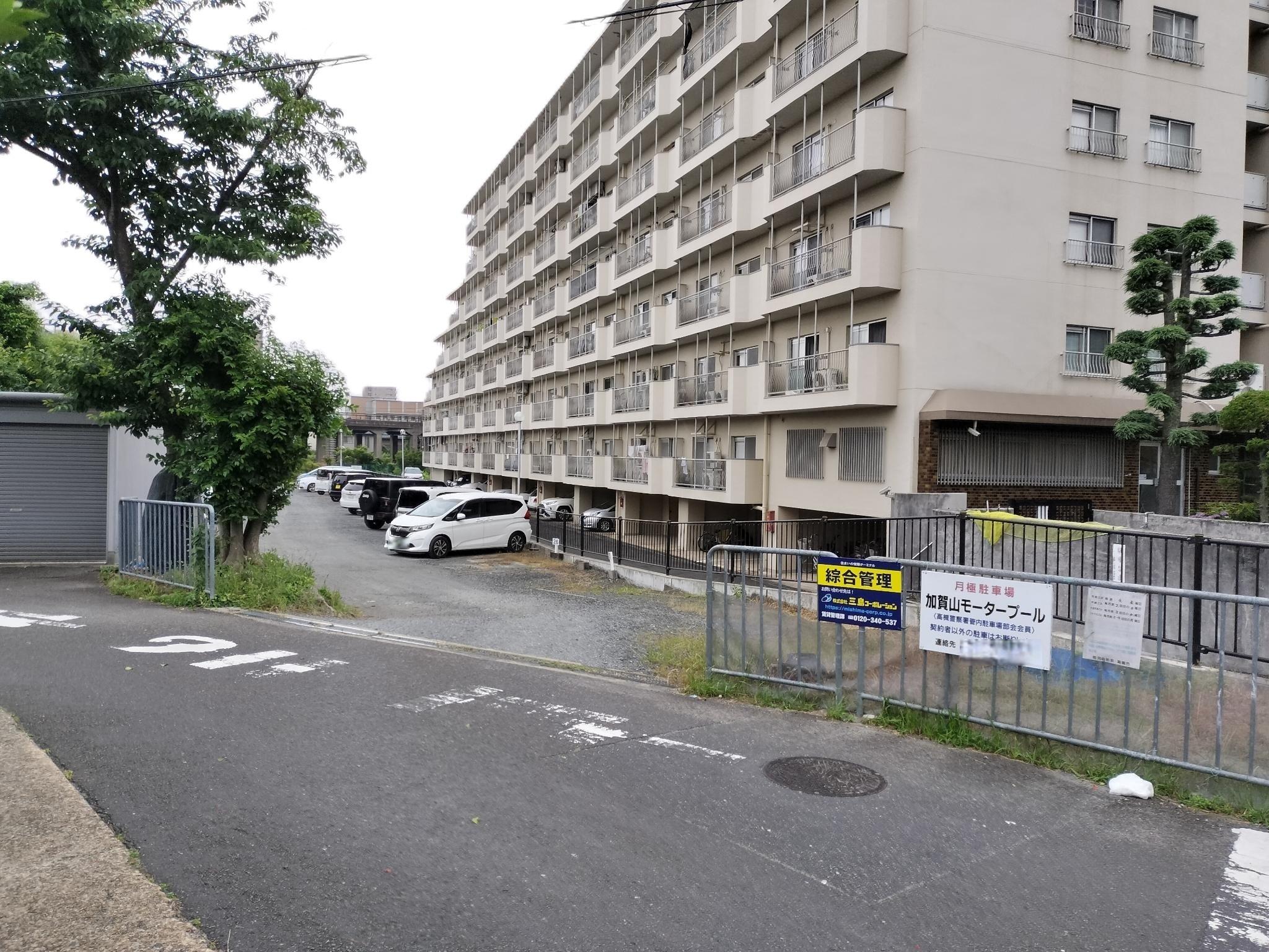 加賀山モータープールの外観・駐車場イメージ2枚目