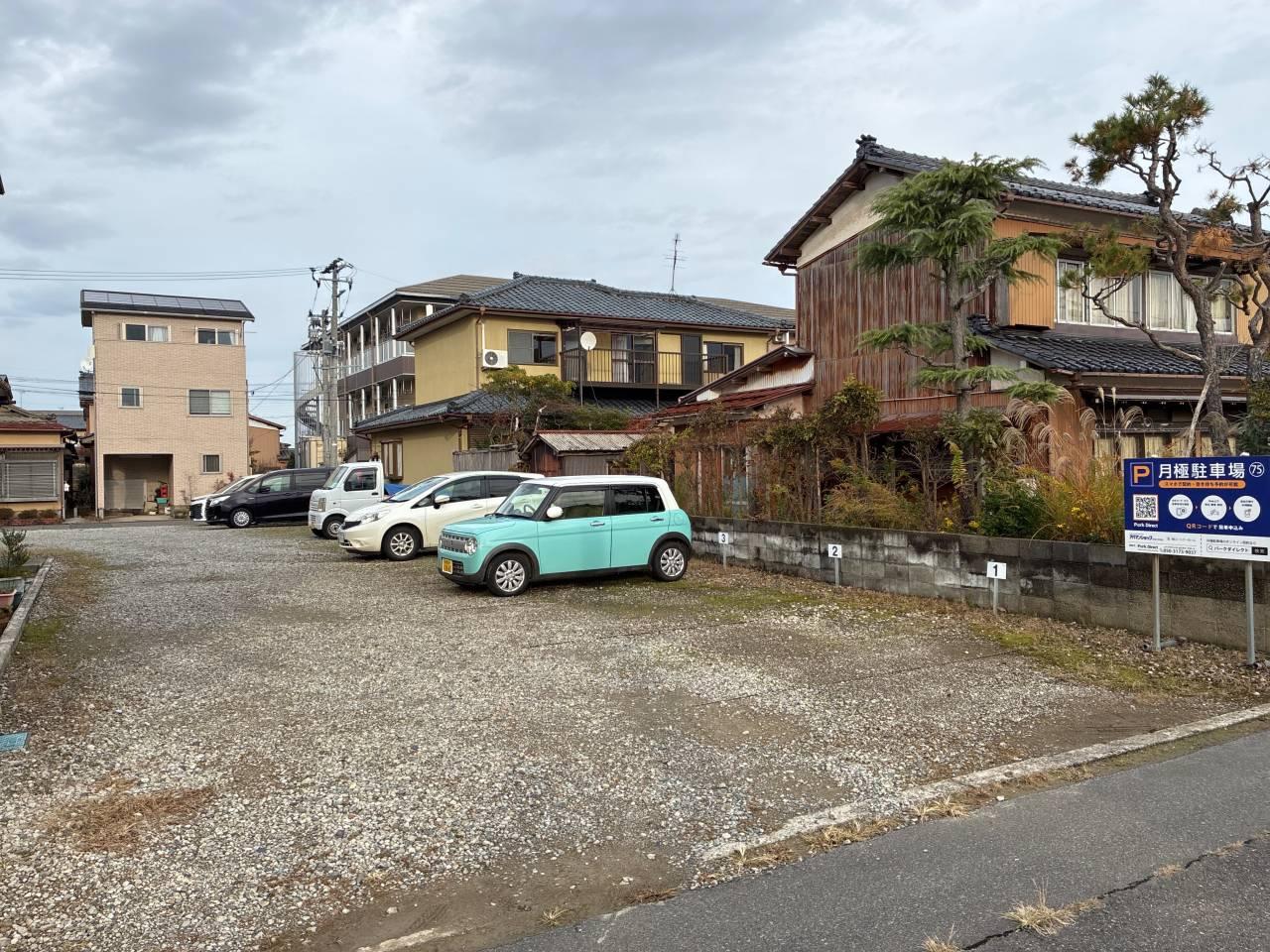 75.玉木月極駐車場の外観・駐車場イメージ2枚目