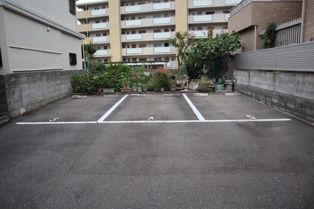 渚駐車場の外観・駐車場イメージ3枚目