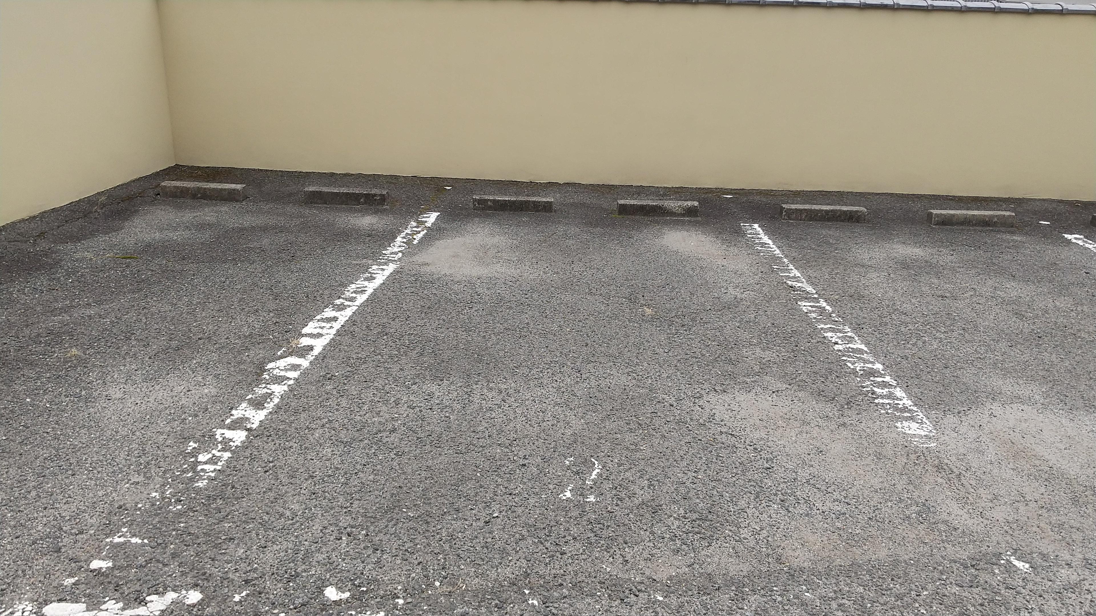 第7三沢ガレージの外観・駐車場イメージ2枚目