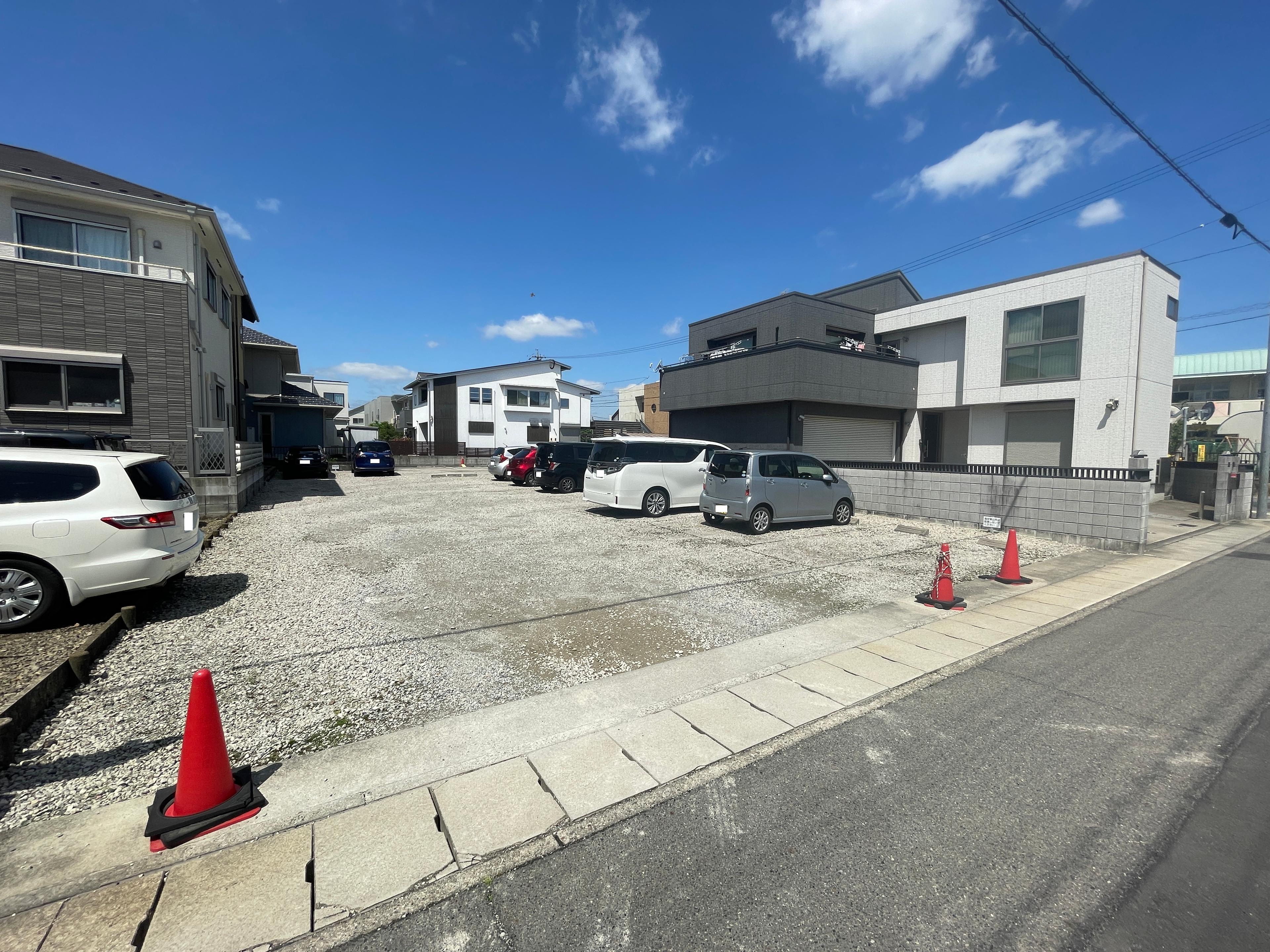 旭パーク２の外観・駐車場イメージ1枚目