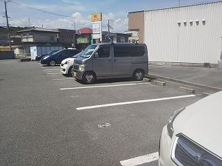 Ｔ’ｓ－ＣＯＡＴ(18014)の外観・駐車場イメージ1枚目