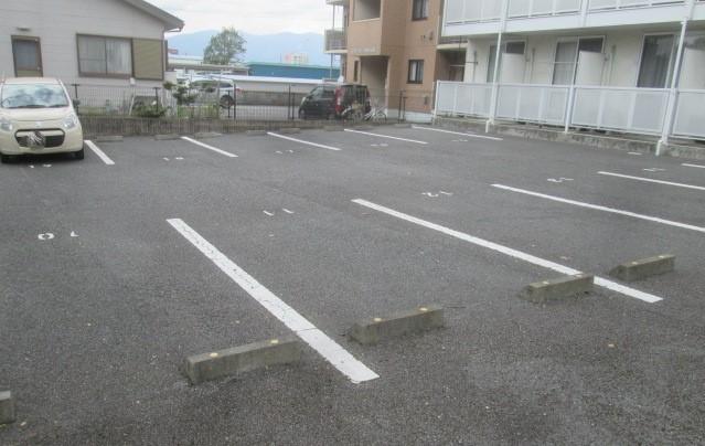 二の岡(42019)の外観・駐車場イメージ1枚目