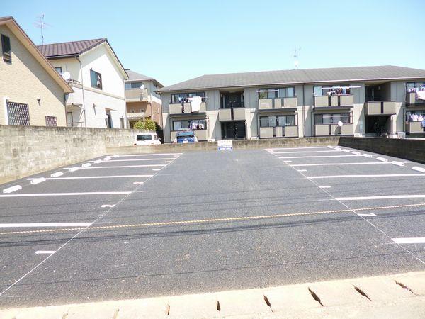 国府本町駐車場の外観・駐車場イメージ2枚目