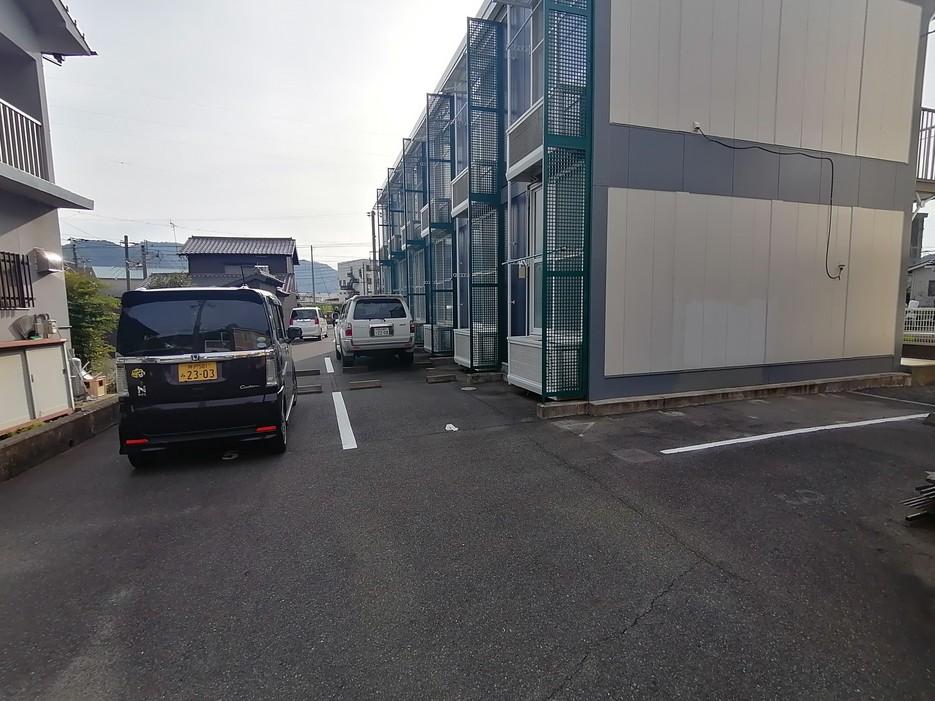 ボムール(15016)の外観・駐車場イメージ1枚目