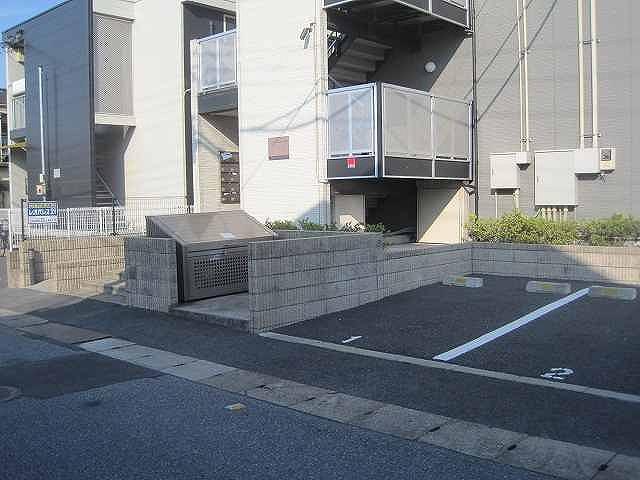 フリーダムベッセルⅢ(16216)の外観・駐車場イメージ1枚目