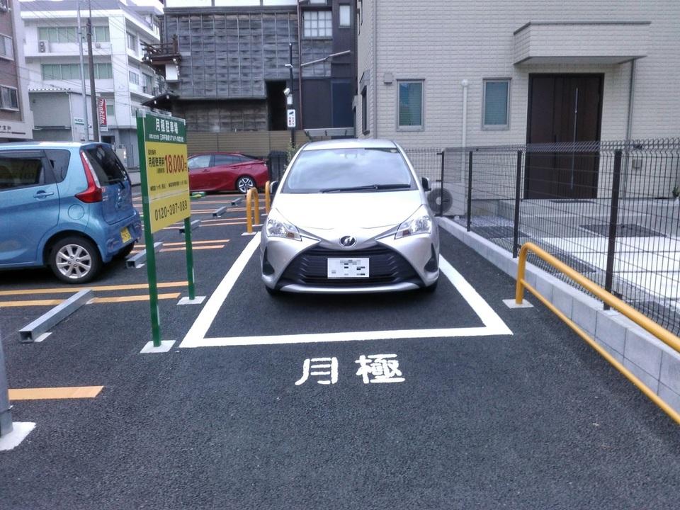 小田原本町２丁目の外観・駐車場イメージ1枚目
