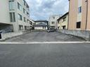 原津ガレージの駐車場