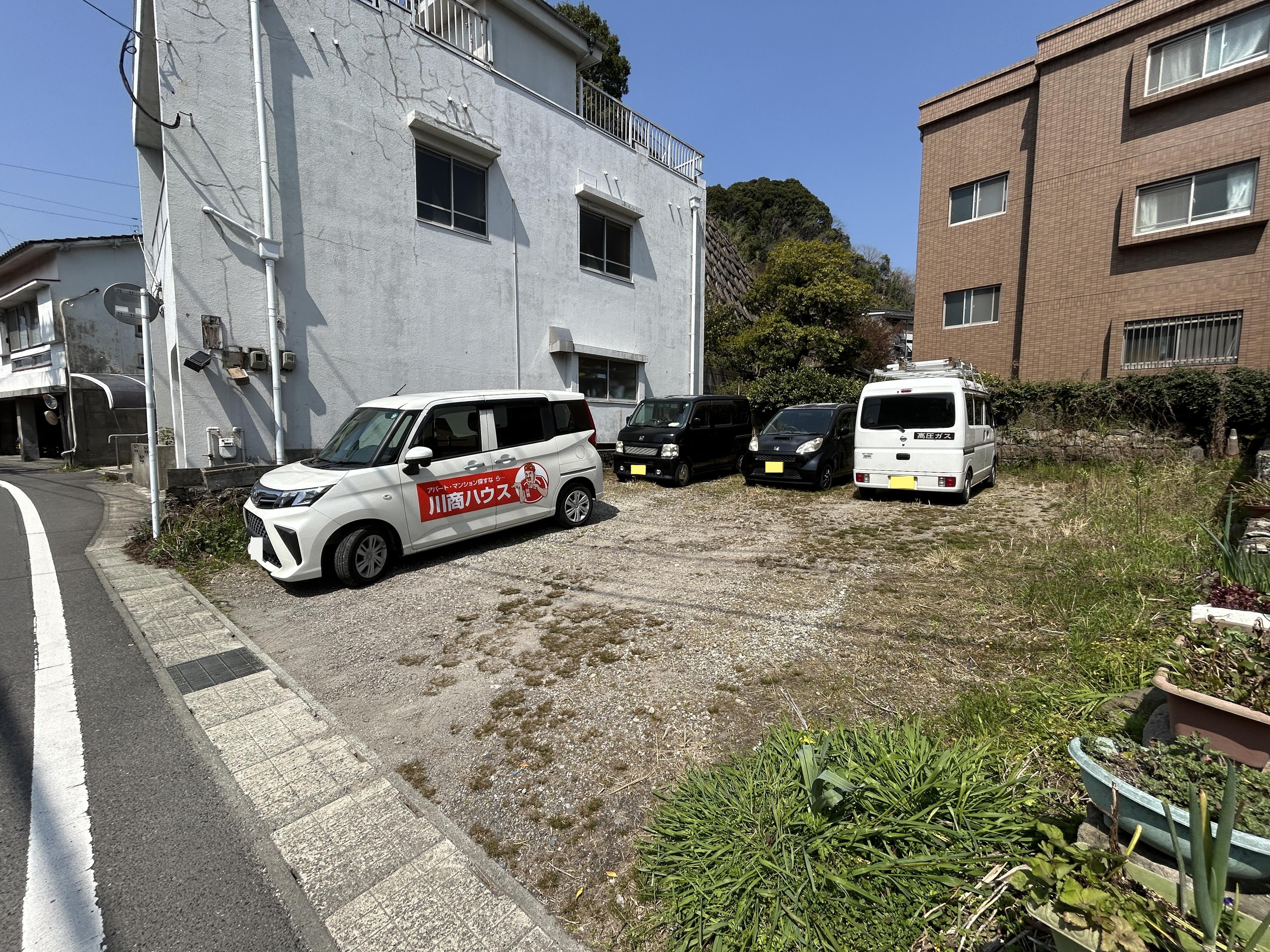 ｵｰﾄ･ｽｸｳｪｱｰ下伊敷の外観・駐車場イメージ3枚目