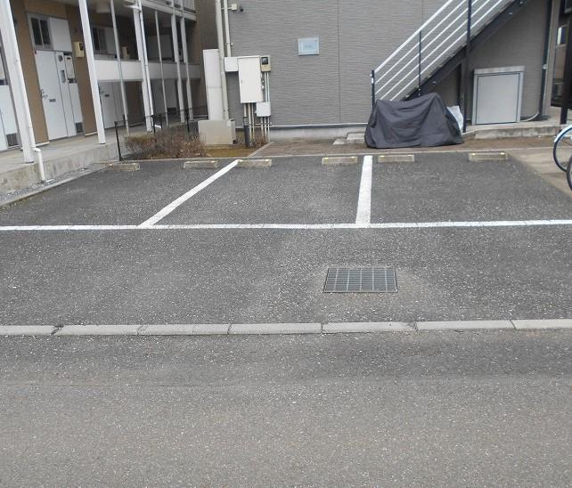 アイアイ(43594)の外観・駐車場イメージ1枚目