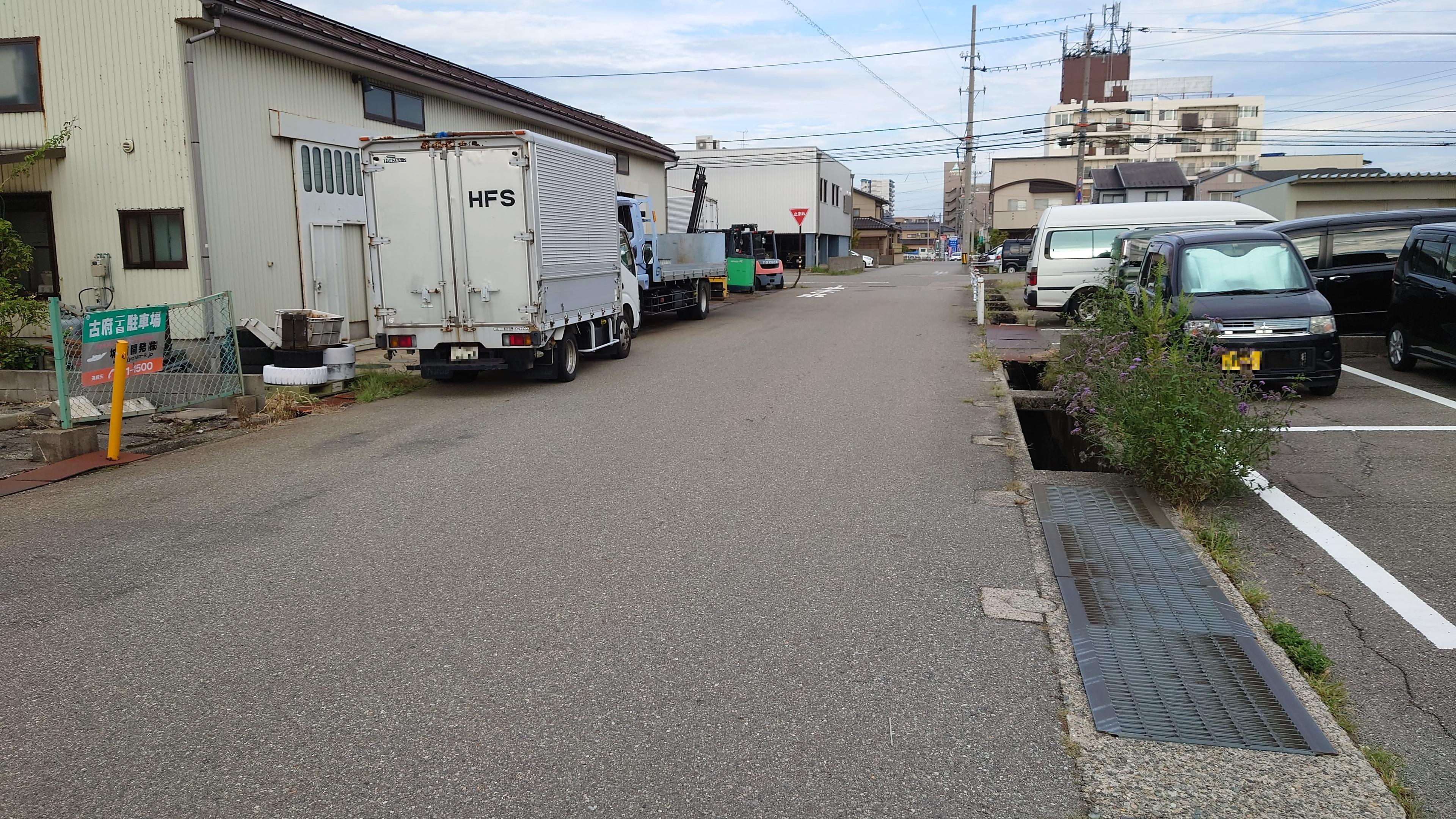 古府駐車場の外観・駐車場イメージ3枚目