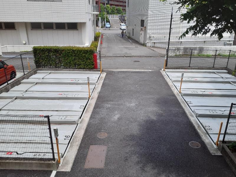 ソフィア立川昭和記念公園の外観・駐車場イメージ1枚目