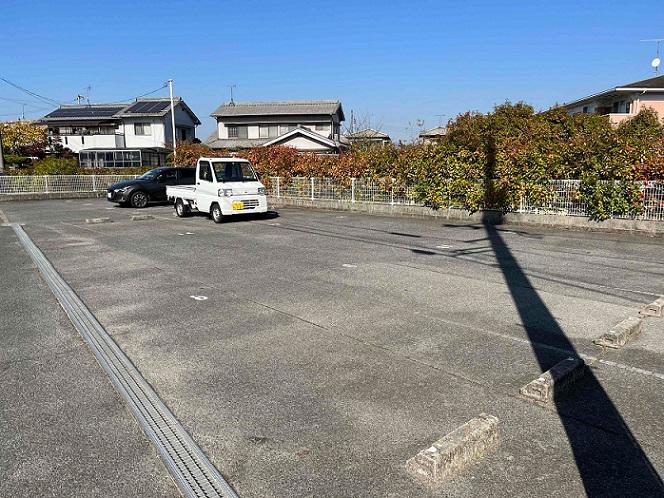 エスポワール(27444)の外観・駐車場イメージ1枚目