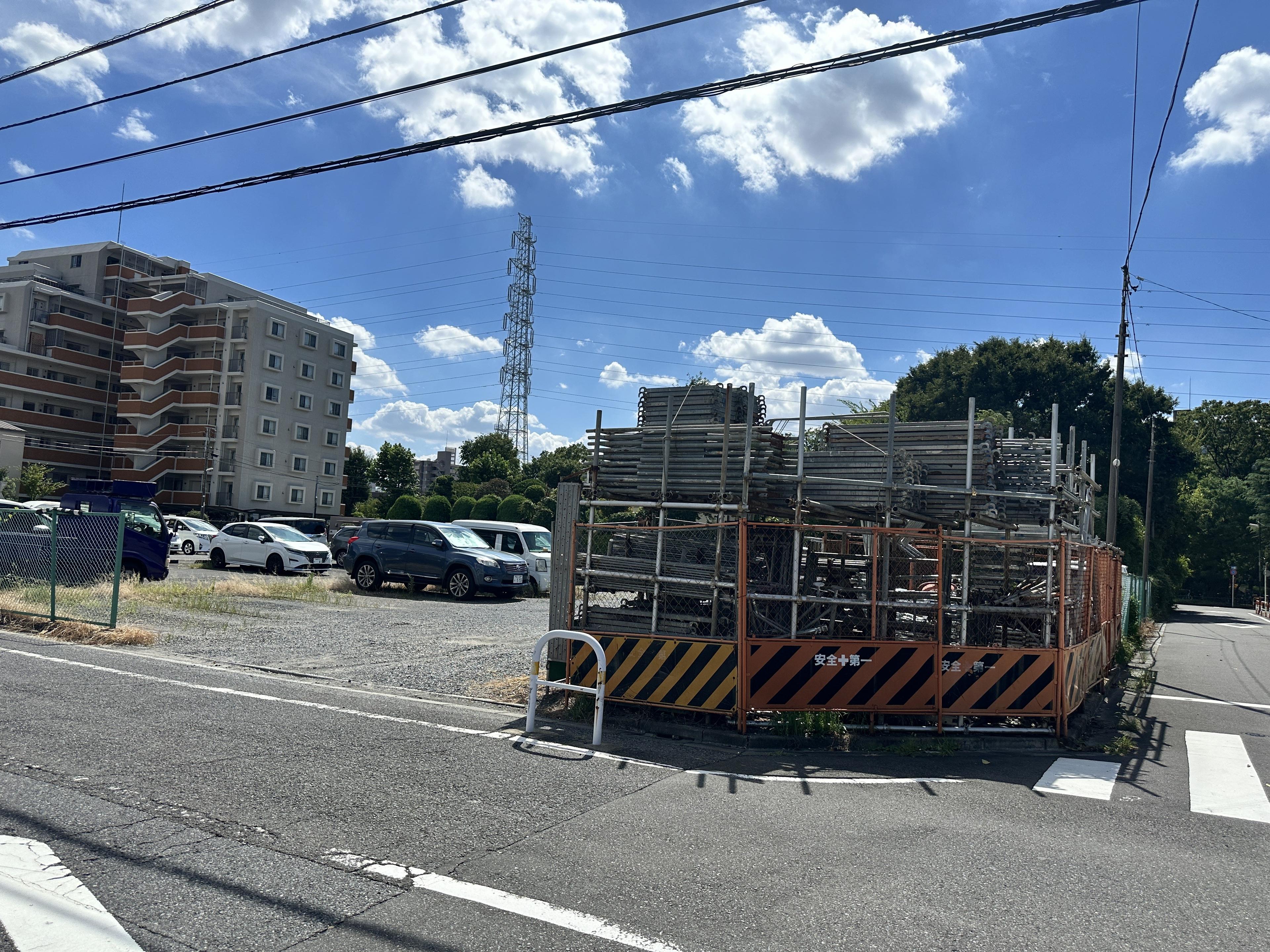 鹿一小前駐車場の外観・駐車場イメージ2枚目