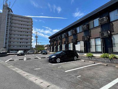 クイール堀川(25436)の外観・駐車場イメージ1枚目