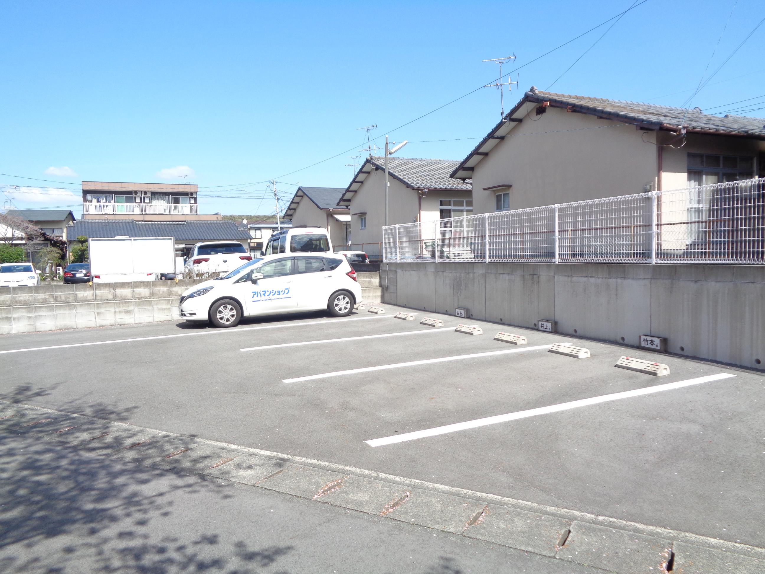 渡鹿８丁目村上駐車場の外観・駐車場イメージ1枚目