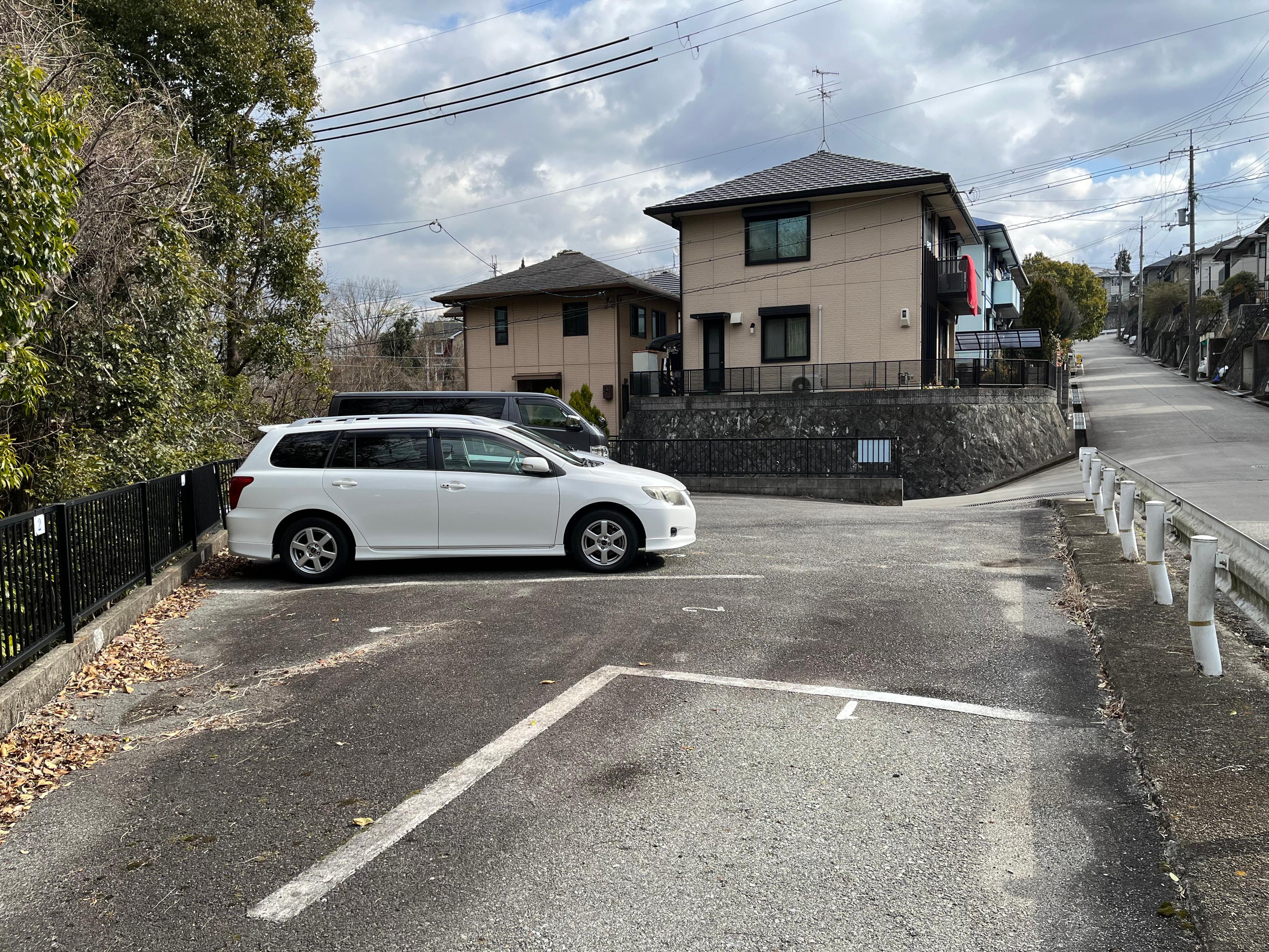 光陽台第２パーキングの外観・駐車場イメージ2枚目