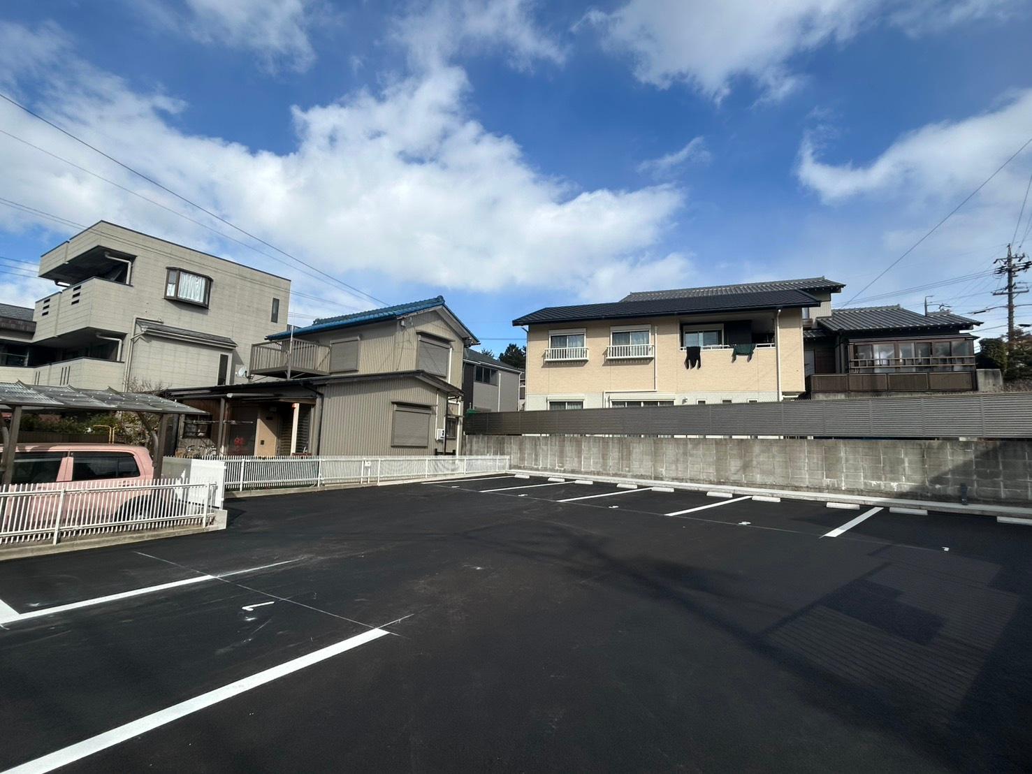 ＡＯＮ２３３パーキングの外観・駐車場イメージ1枚目