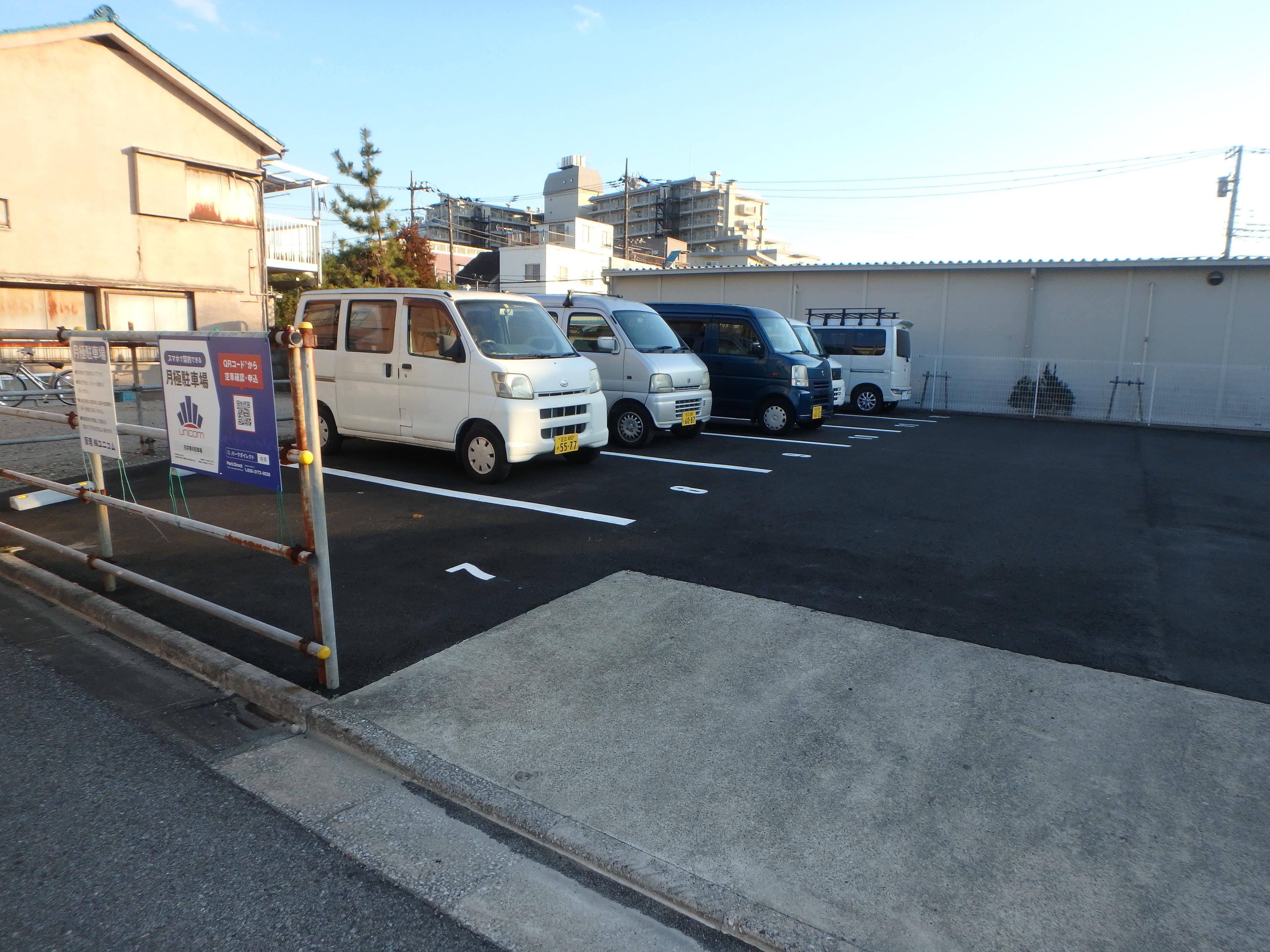 花井第6駐車場の外観・駐車場イメージ3枚目