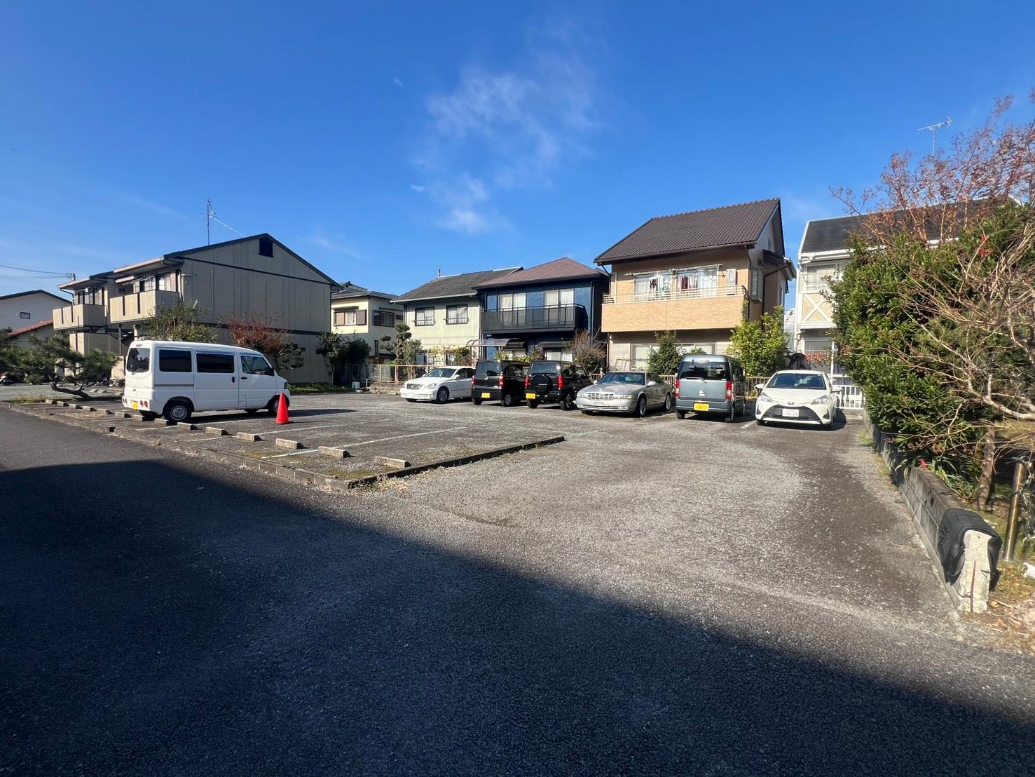 パーキングはまだの外観・駐車場イメージ1枚目