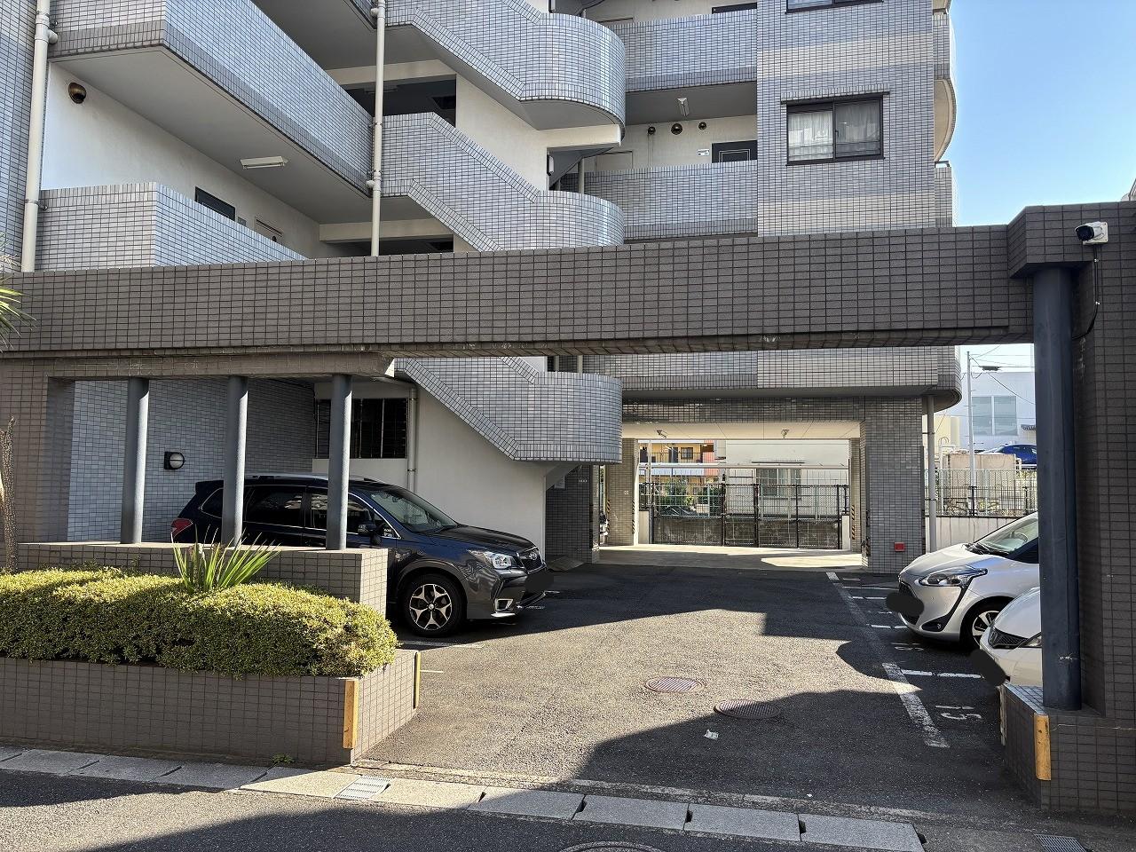 メゾンプルミエ弐番館の外観・駐車場イメージ2枚目