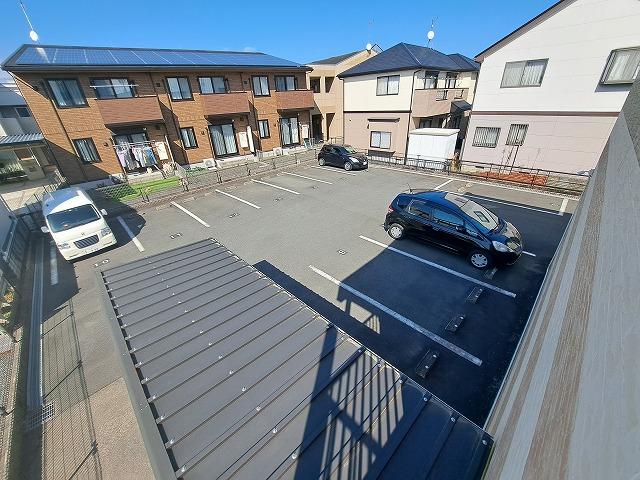 リベルター(31524)の外観・駐車場イメージ1枚目