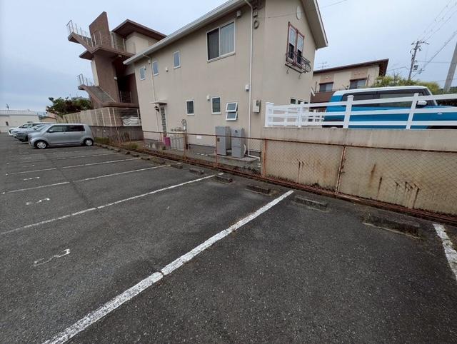 畑中駐車場の外観・駐車場イメージ2枚目