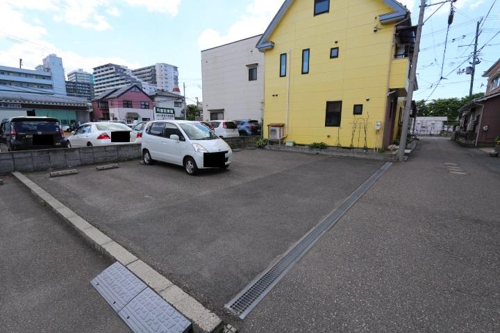 小松原駐車場の外観・駐車場イメージ2枚目