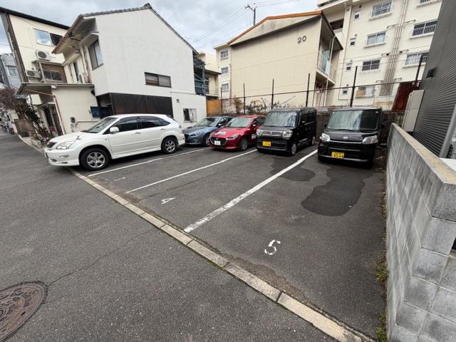 小川駐車場の外観・駐車場イメージ3枚目