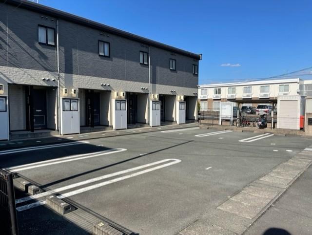 煌(30891)の外観・駐車場イメージ1枚目