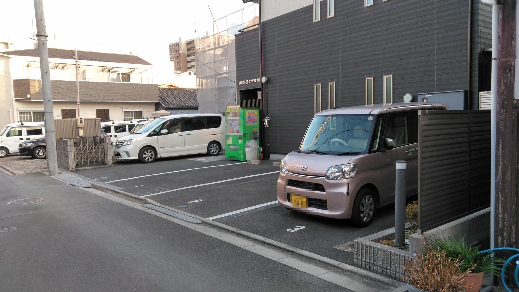 メゾン・ファミリア芥川の外観・駐車場イメージ2枚目