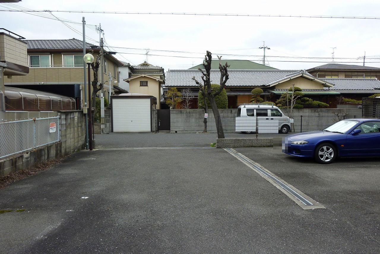 登美の里モータープールの外観・駐車場イメージ3枚目