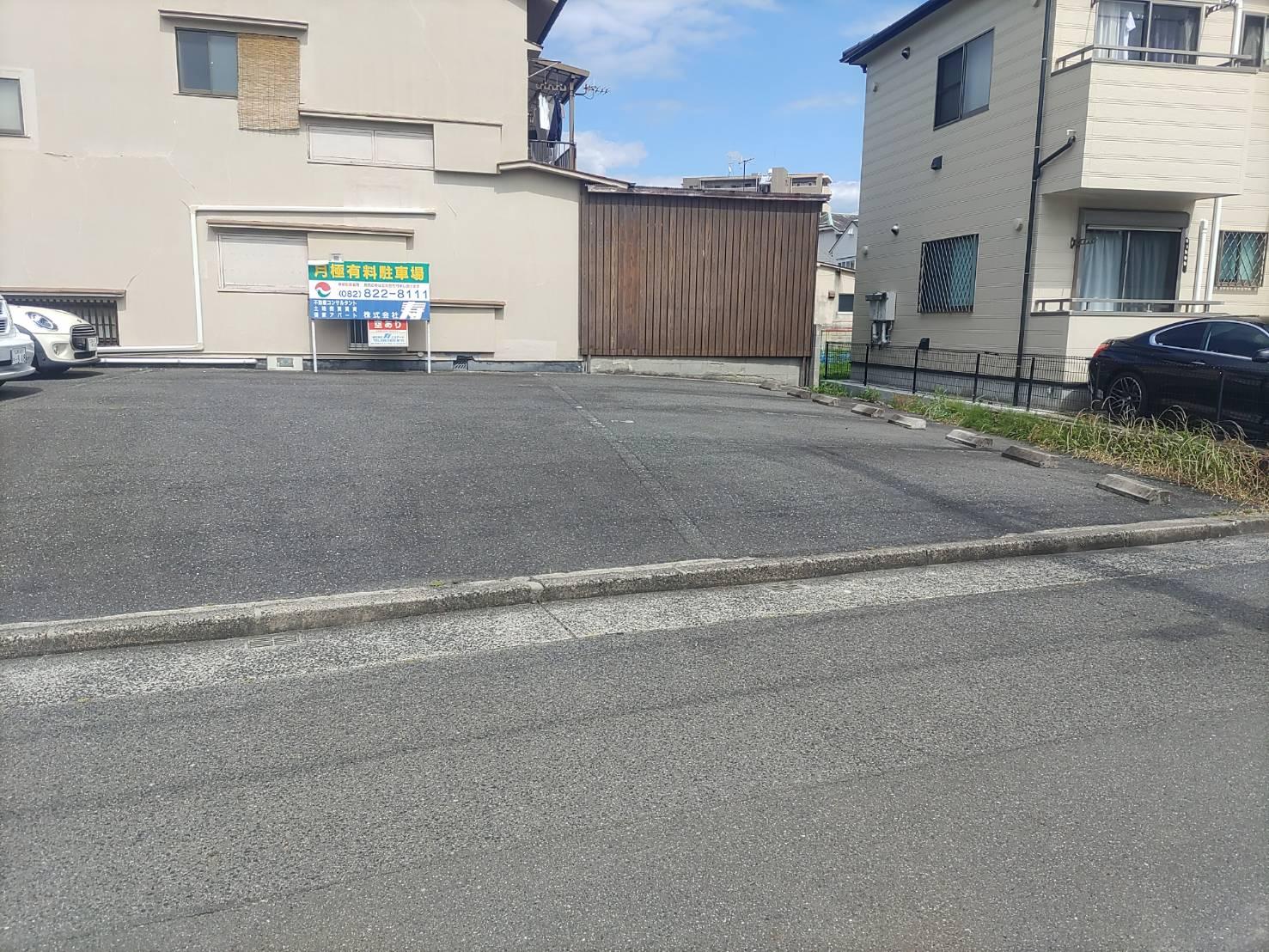 橋本ガレージの外観・駐車場イメージ2枚目