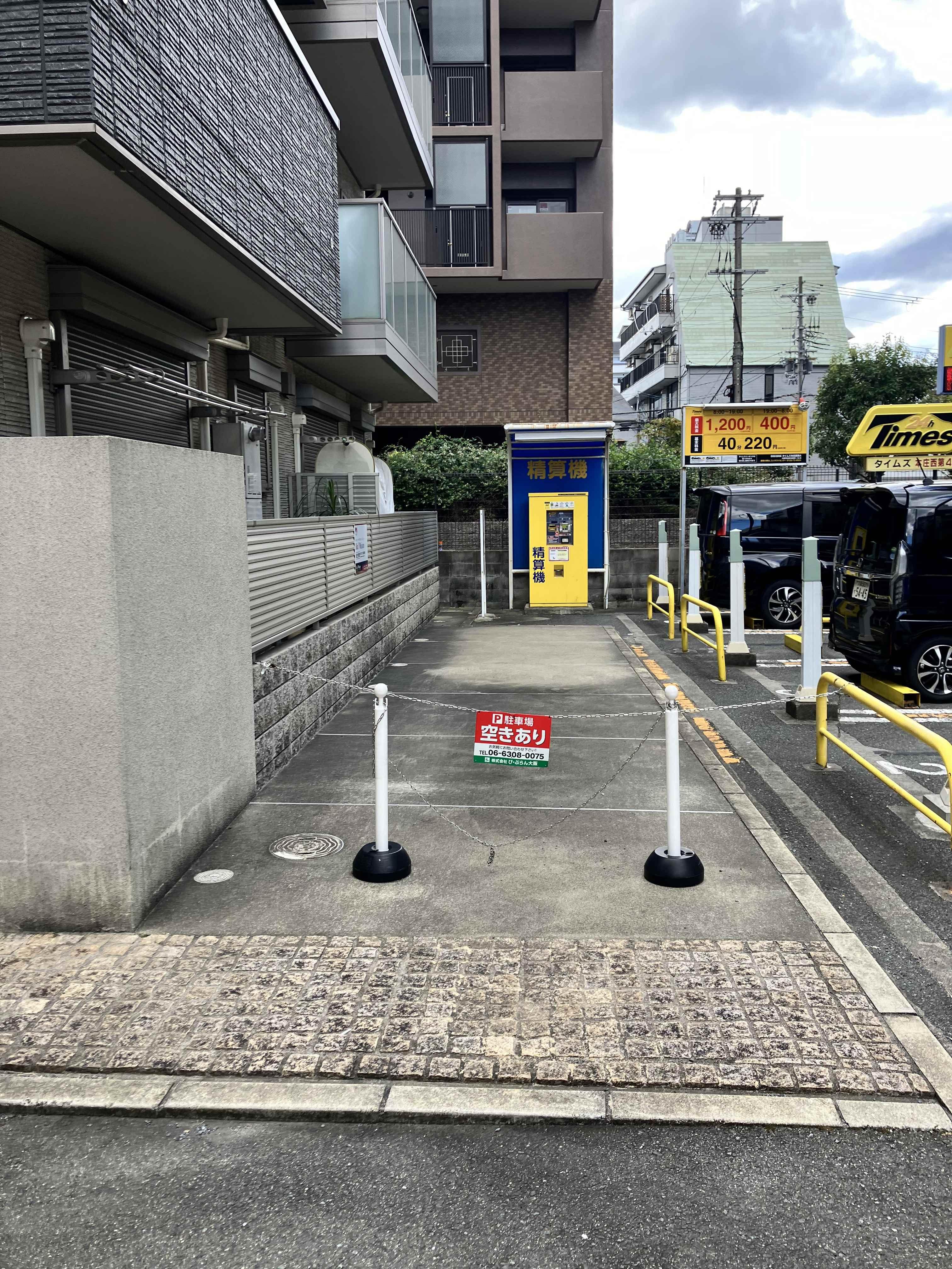 ベッロ北梅田駐車場Ⅱの外観・駐車場イメージ1枚目