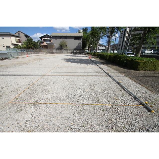 横田パーキングの外観・駐車場イメージ3枚目