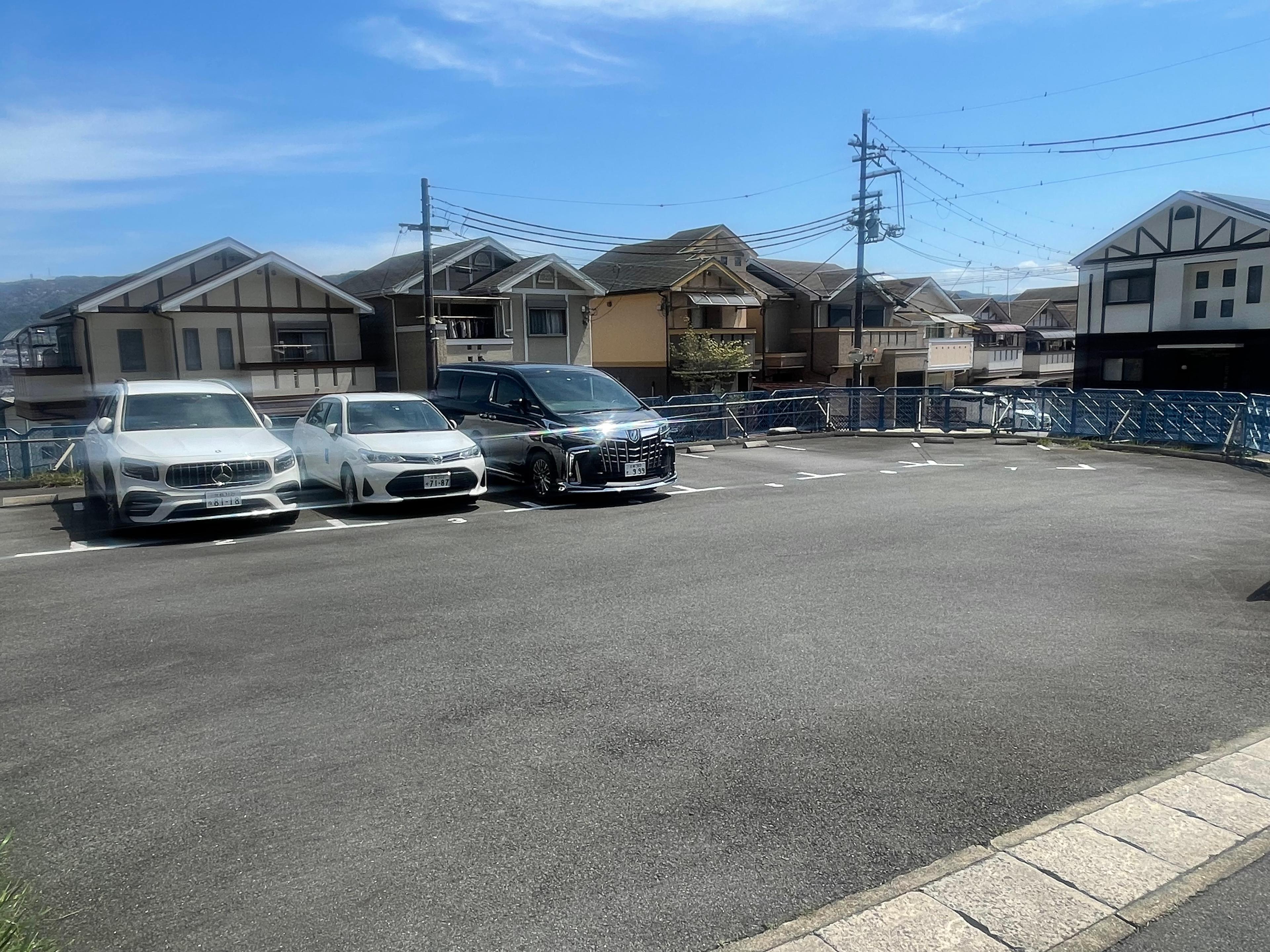 山科夢ヶ丘敷地外ガレージの外観・駐車場イメージ1枚目