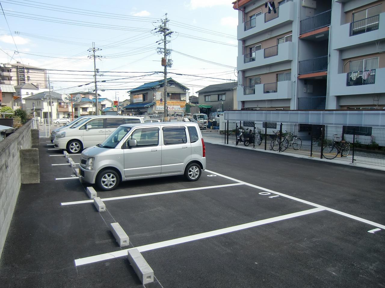 春日パーキングの外観・駐車場イメージ3枚目