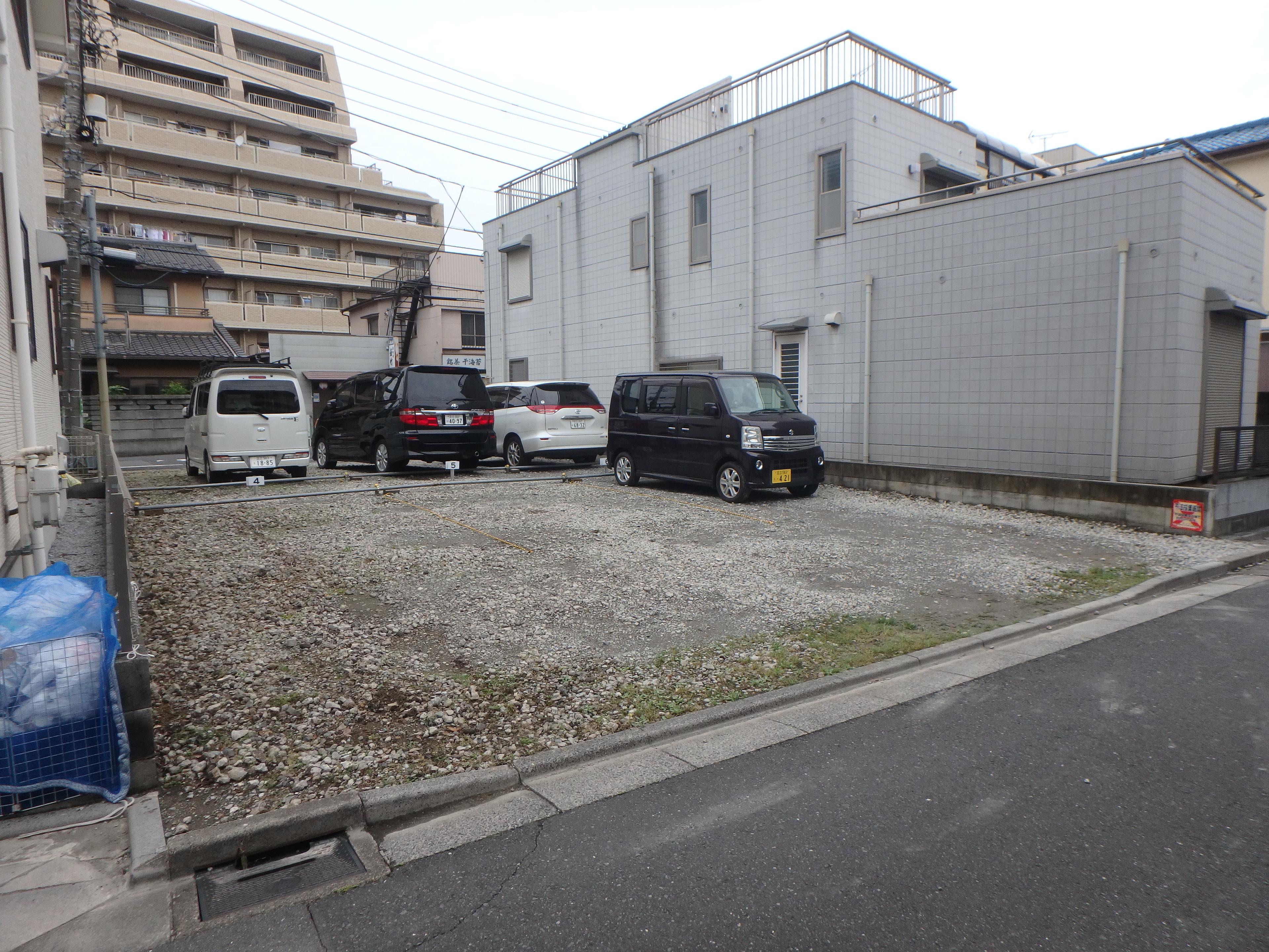 第１４１駐車場の外観・駐車場イメージ3枚目