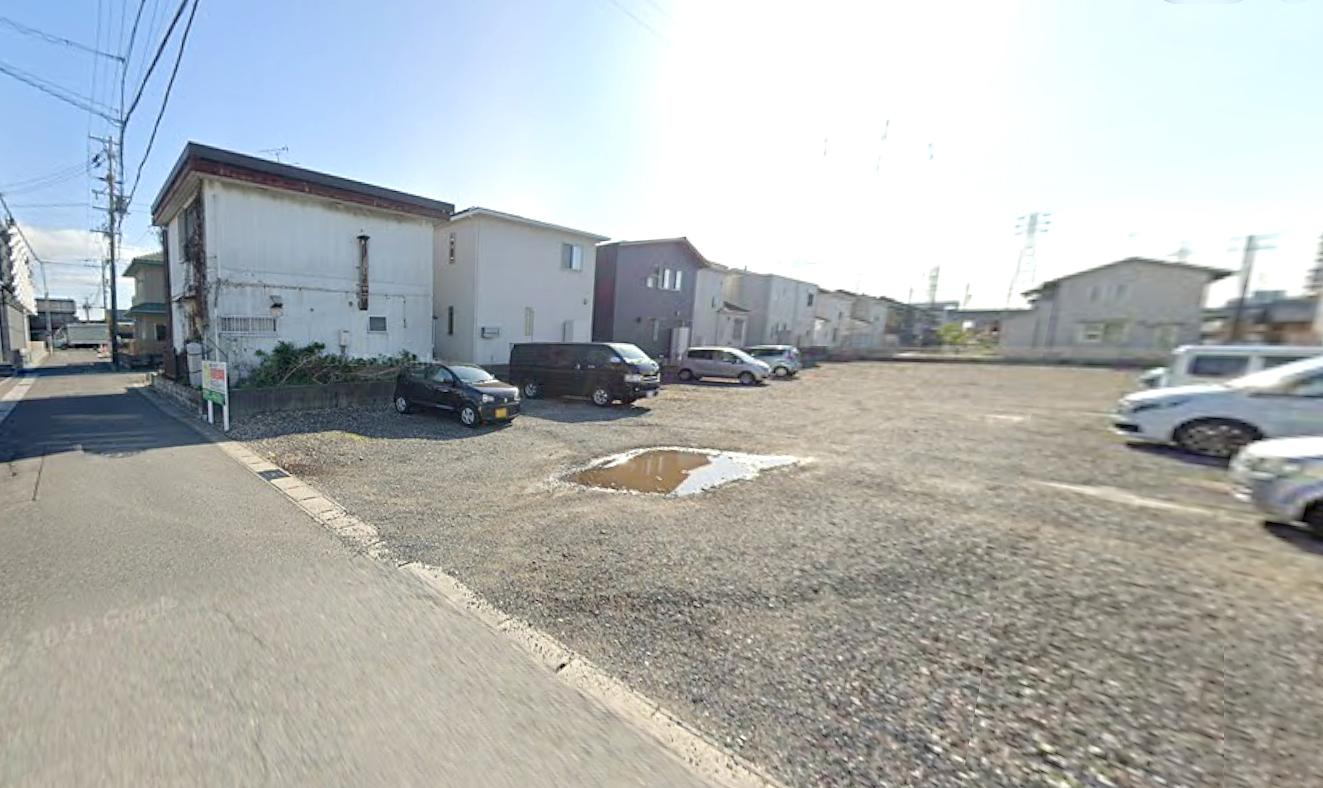 ピュア・東出町駐車場の外観・駐車場イメージ2枚目