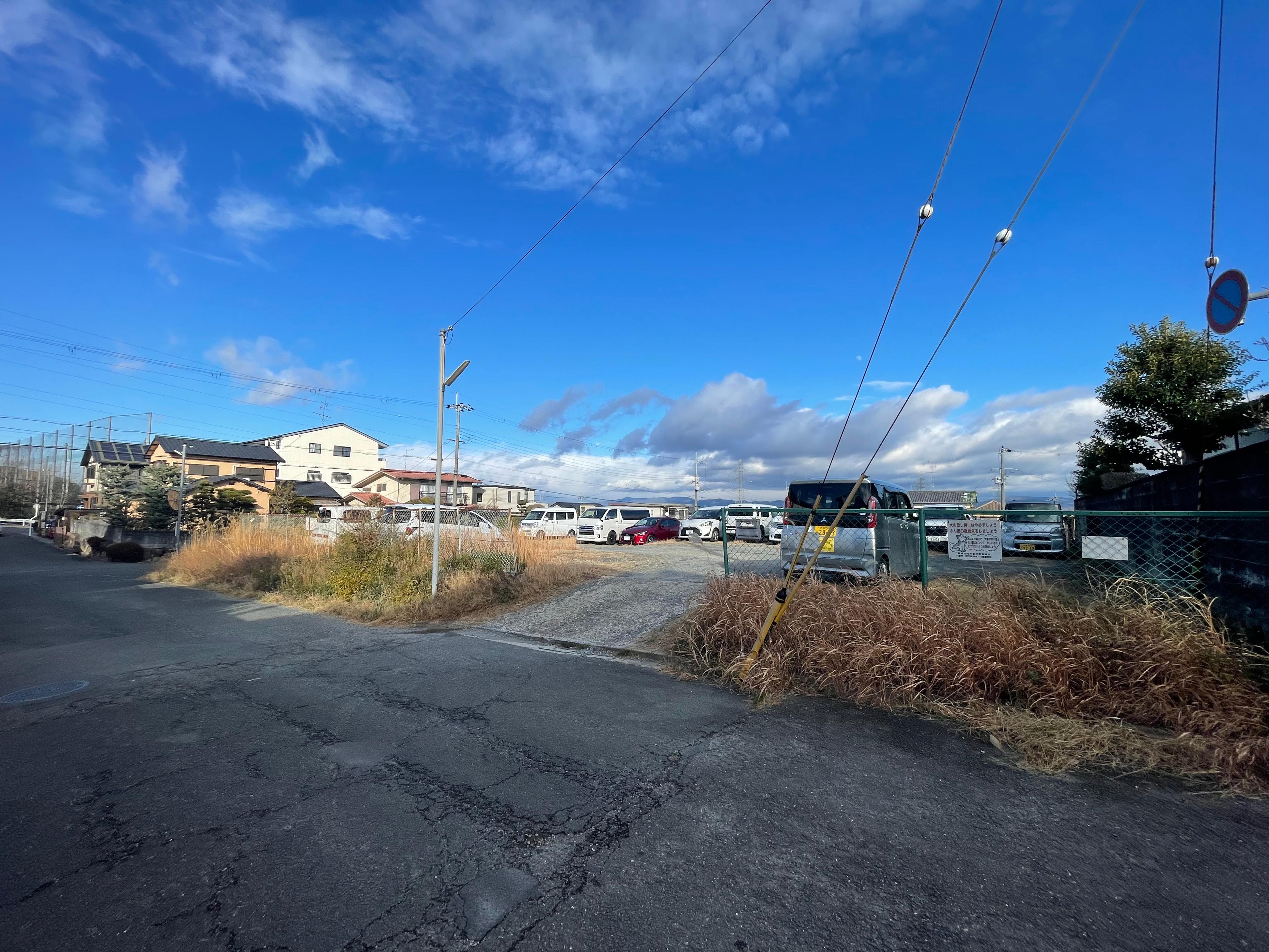 男山吉井駐車場A号地の外観・駐車場イメージ1枚目