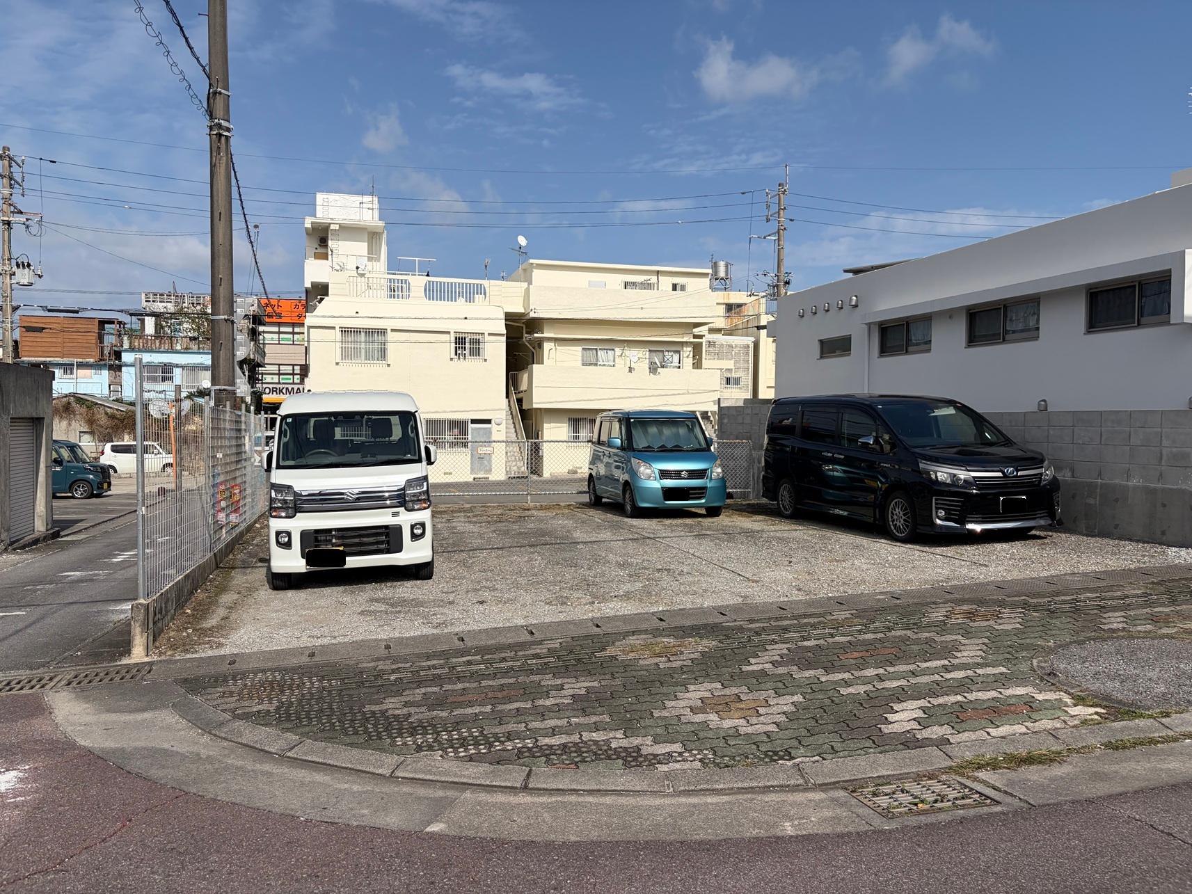 新垣駐車場1の外観・駐車場イメージ1枚目