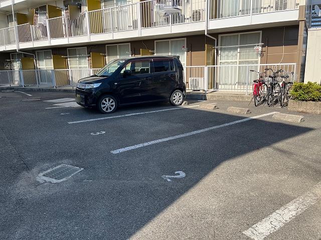 クレール(16557)の外観・駐車場イメージ1枚目