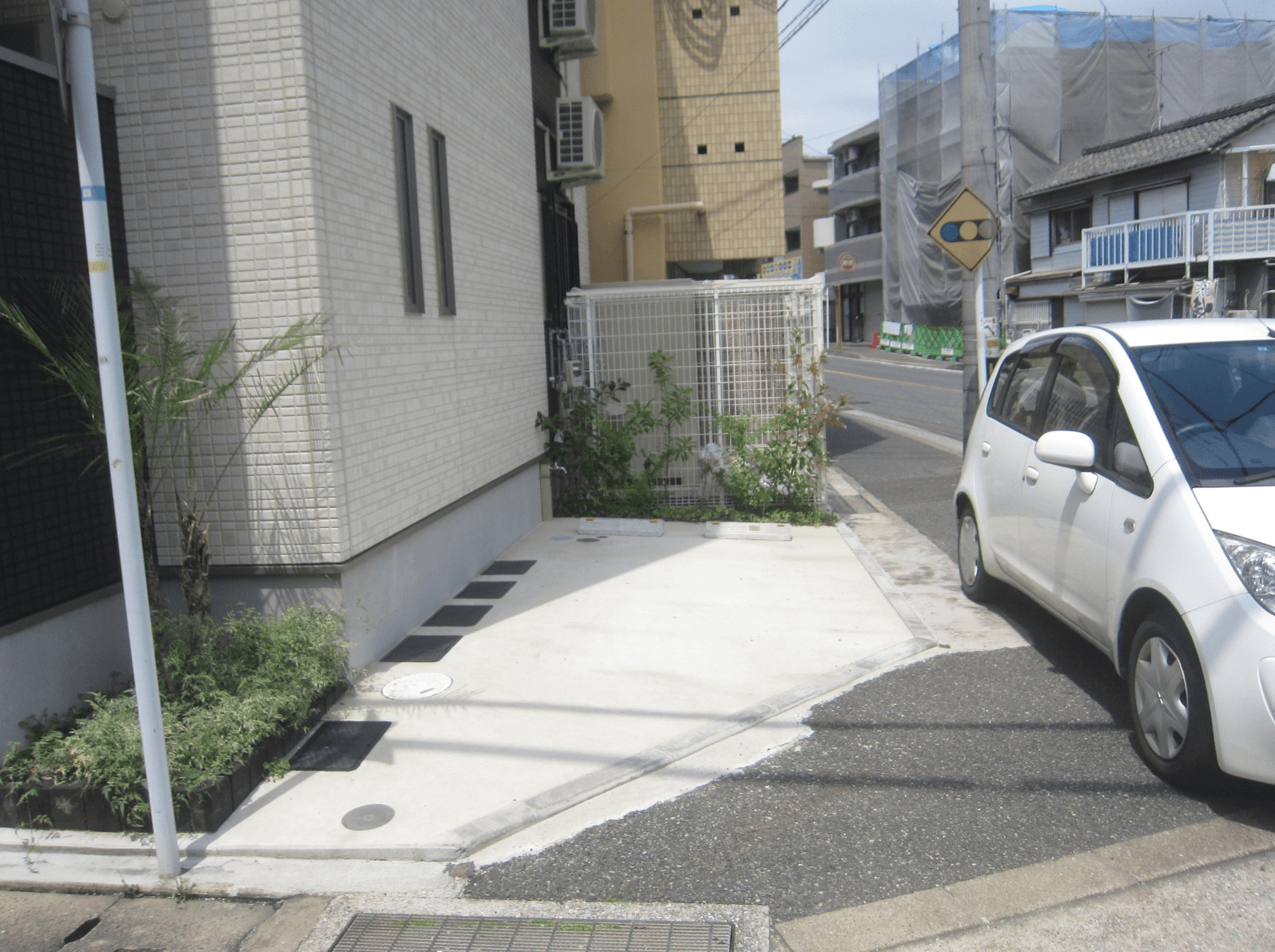 ｸﾚｵﾝ香椎花園前の外観・駐車場イメージ1枚目