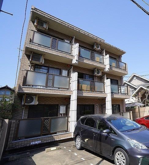 ｼｴｽﾀ平和の外観・駐車場イメージ1枚目