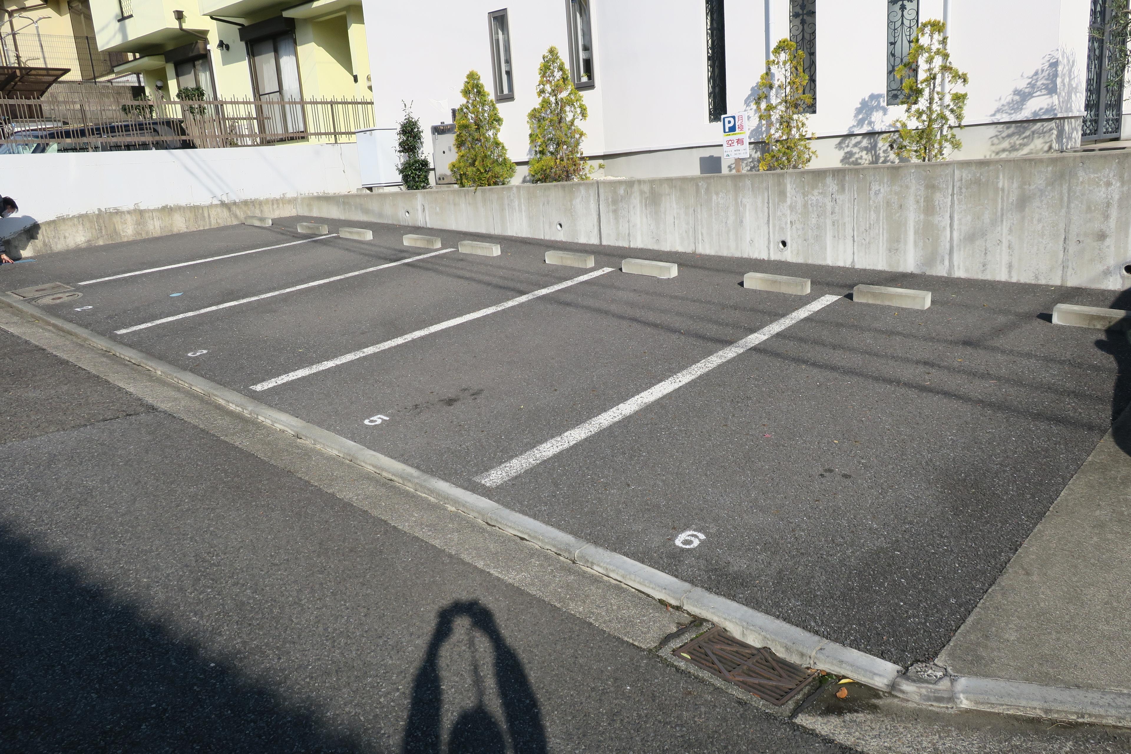 荏田東４丁目駐車場の外観・駐車場イメージ2枚目