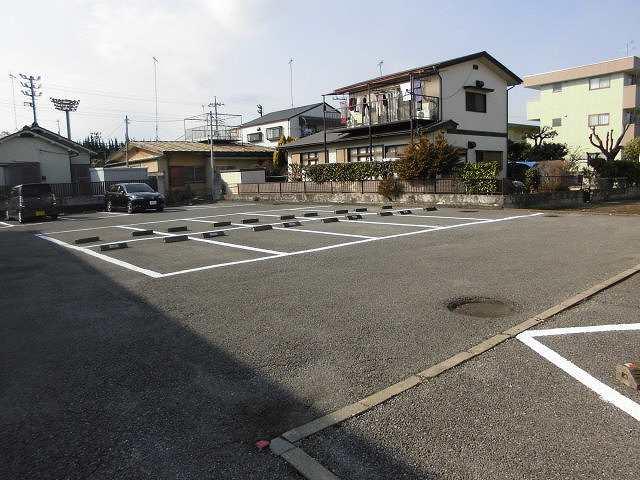 峰弐番館(10956)の外観・駐車場イメージ1枚目