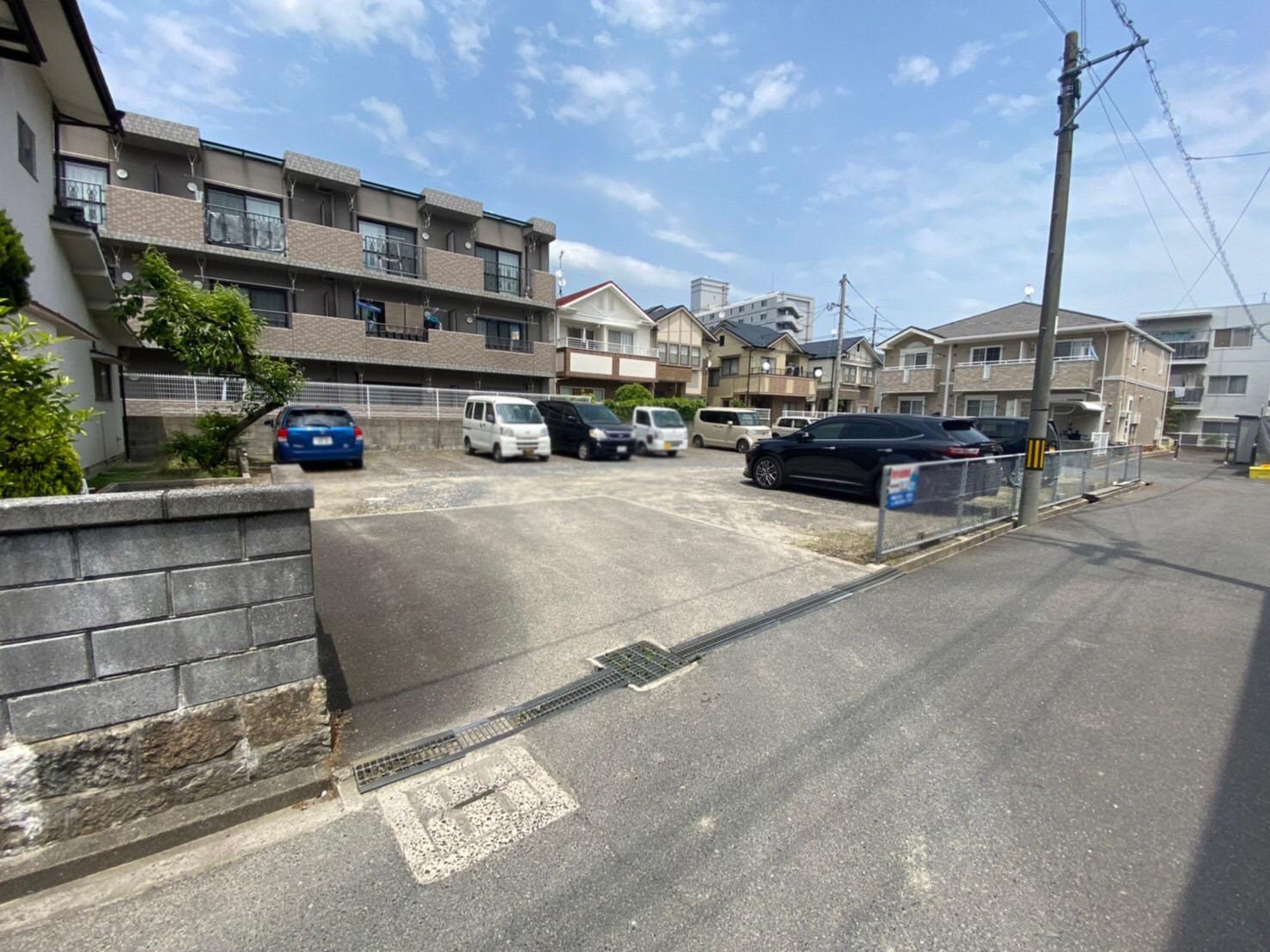 米田駐車場の外観・駐車場イメージ2枚目