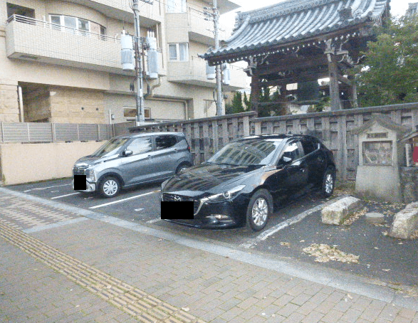 中央2丁目ガレージの外観・駐車場イメージ2枚目