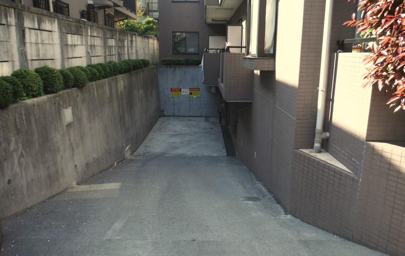 中落合4駐車場の外観・駐車場イメージ3枚目